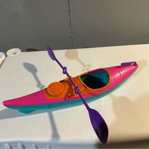 Barbie canoe and paddle